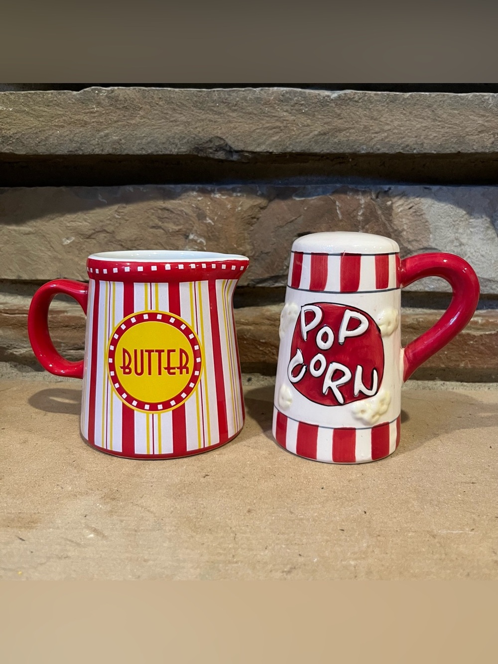 Red & White Popcorn Butter and Salt Set